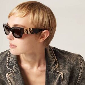 Stylish Black and Brown Sunglasses
